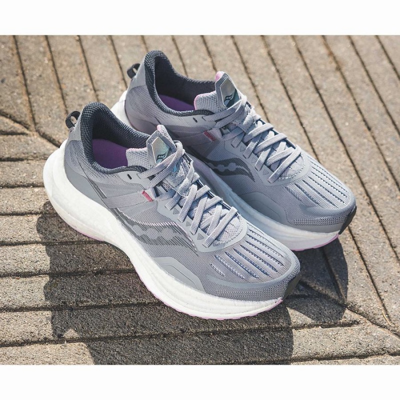 Grey / Pink Saucony Tempus Wide Women's Running Shoes | Malaysia S59860-A45