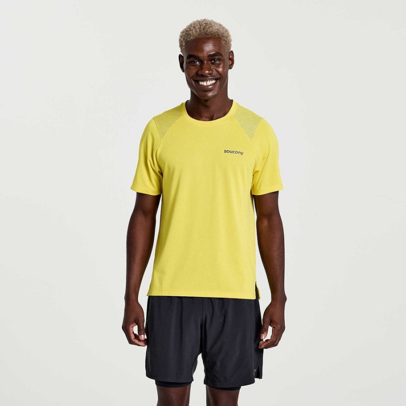 Yellow Saucony Elevate Short Sleeve Men\'s T Shirts | Malaysia S75940-C02