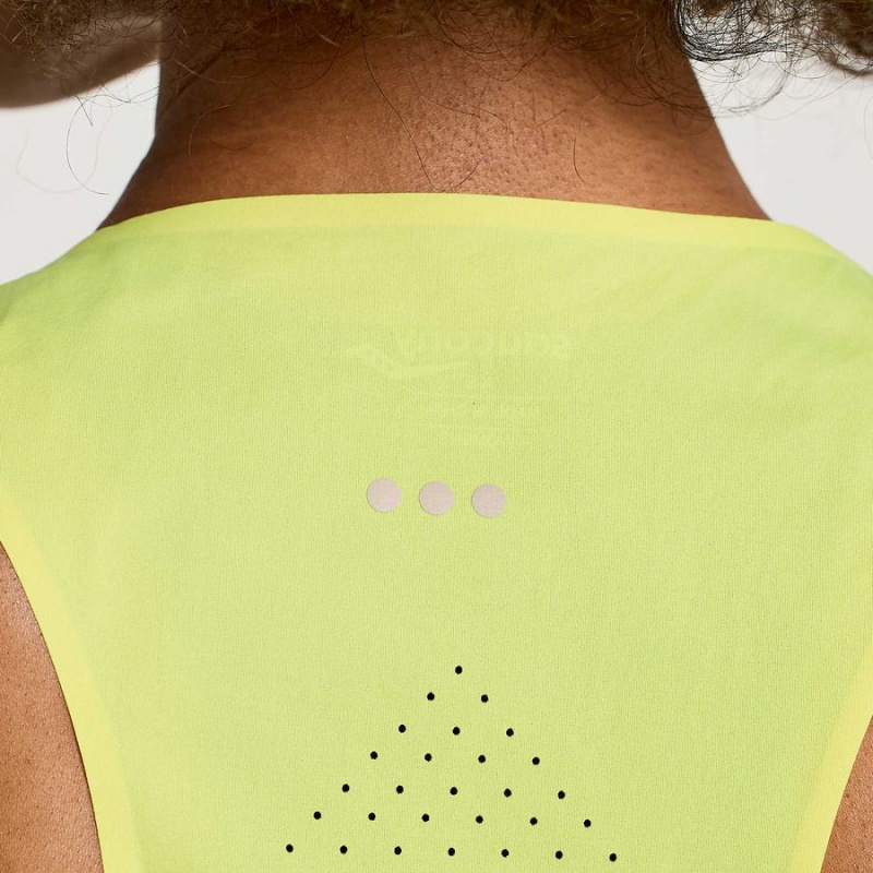 Yellow Saucony Pinnacle Tank Women's Tank Top | Malaysia S46719-S63